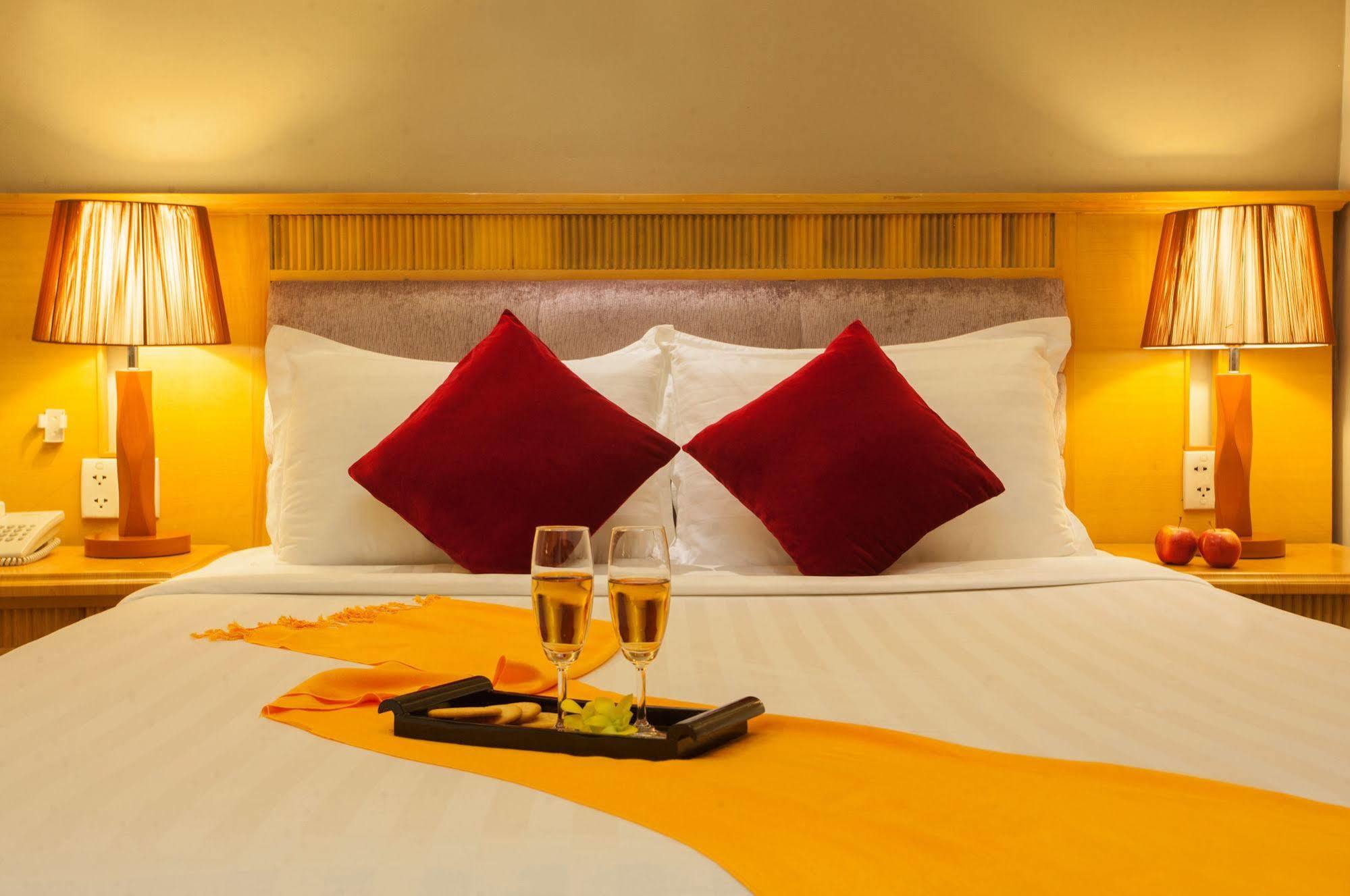 Silverland Min Hotel Thành Pho Ho Chí Minh Esterno foto